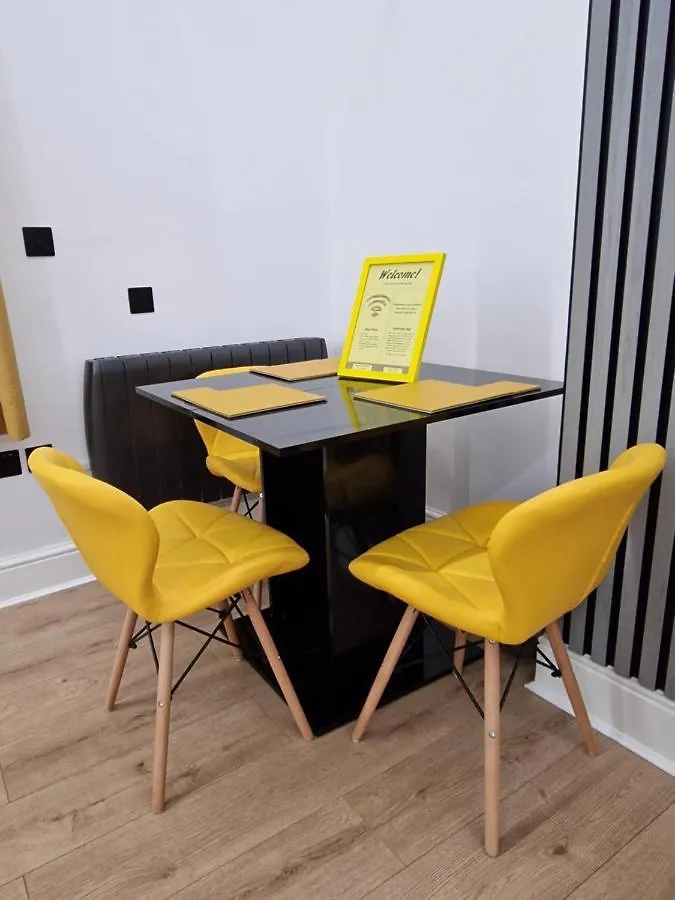 Balco Vista Studio Nottingham 0*,